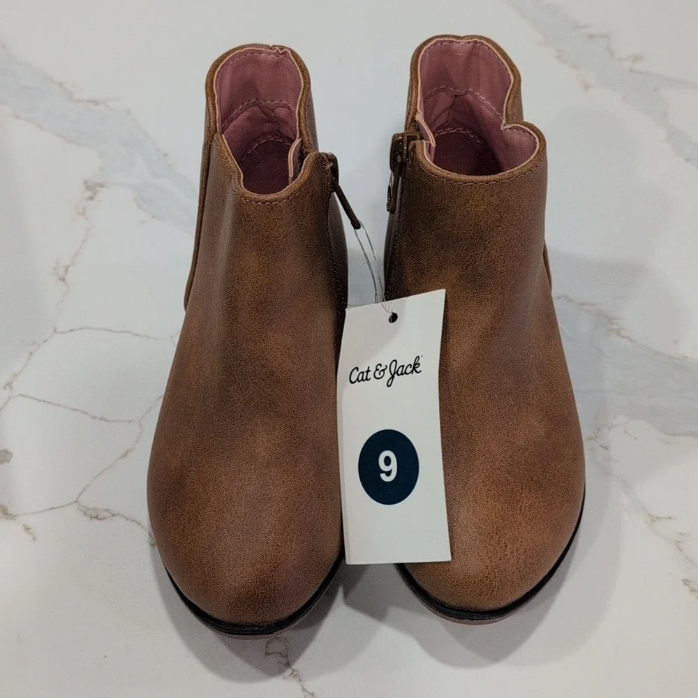 Cat & Jack Boots 9 - Picture 3 of 5